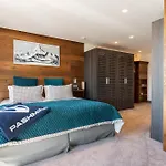 Hotel Pashmina Le Refuge 5*